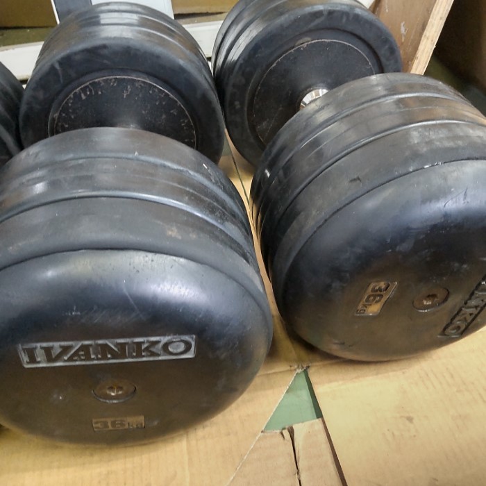 IVANKO セットダンベル（ラバー）36kg