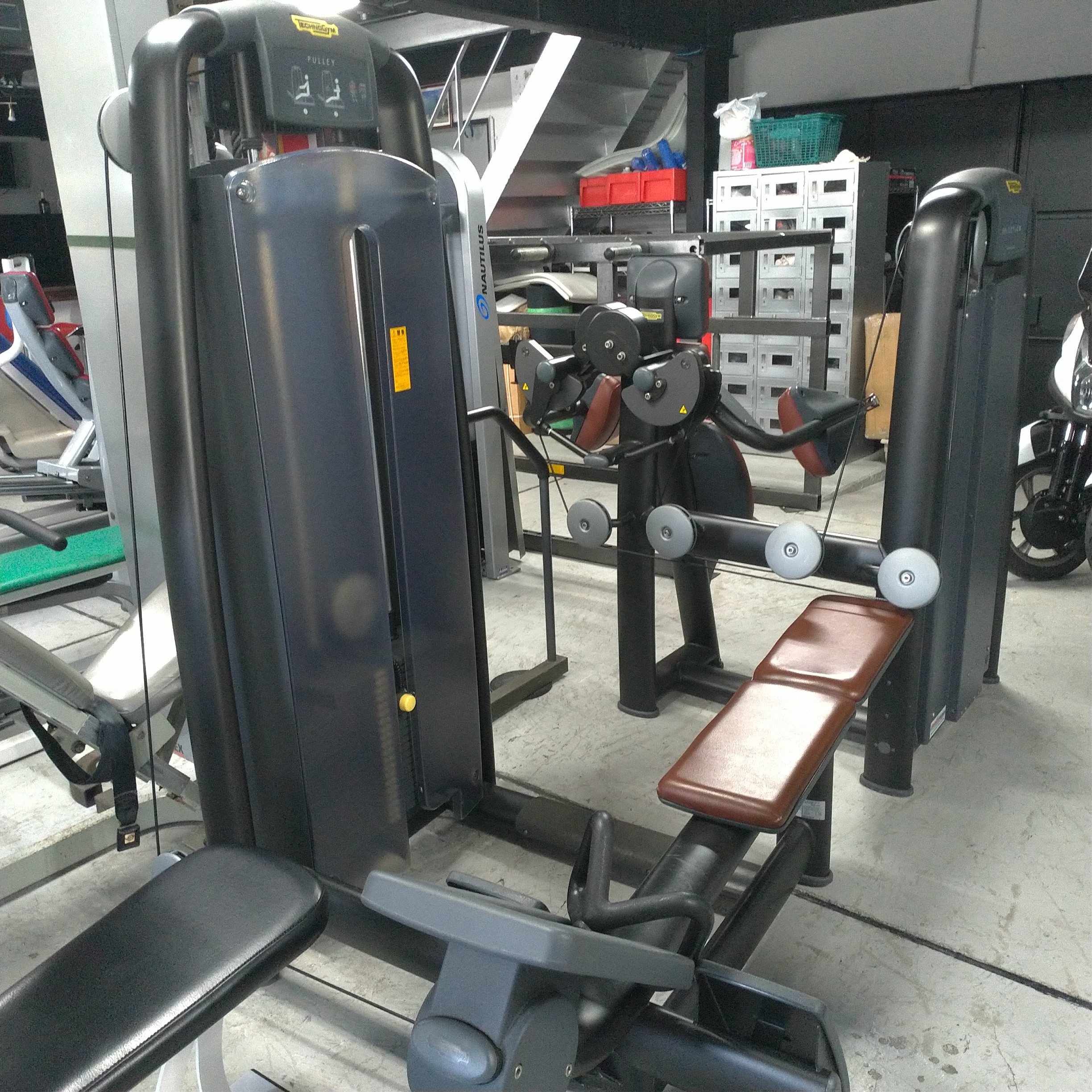 TECHNOGYM ロープーリー
